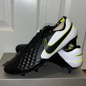 Nike Tiempo Legend 8 Elite SG-Pro
